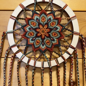 Papagáj - csomózott álomfogó - otthon & életmód - dekoráció - fali és függő dekoráció - álomfogó - Meska.hu