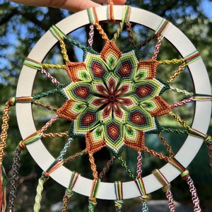 Ébredő erdő - csomózott álomfogó - Meska.hu