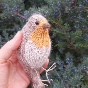 Vörösbegy plüss 100% gyapjúfonalból kötve - baba - mama - baba játékok - waldorf játékok - Meska.hu