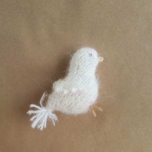 Mini madárka plüss gyapjúfonalból - fehér, Játék & Sport, Plüssállat & Játékfigura, Madár, Kötés, Varrás, MESKA