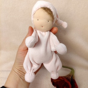 Gyapjúval tömött plüss szundi baba  - Meska.hu