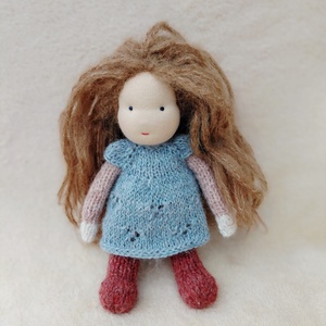 Kötött testű baba Málna, Játék & Sport, Készségfejlesztő és Logikai játék, Montessori szivárvány, Waldorf játékok, Kötés, Varrás, 21 cm magas "harisnyás" Barika baba. Ők ketten vannak készleten. Testét egy 100% és egy 82% gyapjút..., MESKA