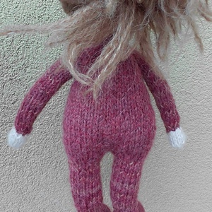 Kötött testű baba 28 cm - játék & sport - készségfejlesztő és logikai játék - montessori szivárvány, waldorf játékok - Meska.hu