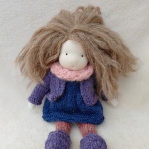 Kötött testű baba 28 cm, Játék & Sport, Készségfejlesztő és Logikai játék, Montessori szivárvány, Waldorf játékok, Kötés, Varrás, MESKA