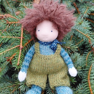 Kötött testű erdei manó - baba - mama - baba játékok - waldorf játékok - Meska.hu