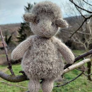 Kötött gyapjú bárány plüss, Baba - mama, Baba játékok, Waldorf játékok, Kötés, Varrás, MESKA