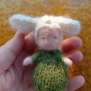 Gyapjú hóvirág-gyermek - baba - mama - baba játékok - waldorf játékok - Meska.hu