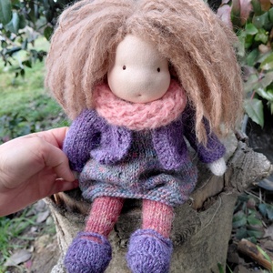 Kötött testű waldorf jellegű gyapjú baba - 32 cm magas - Meska.hu