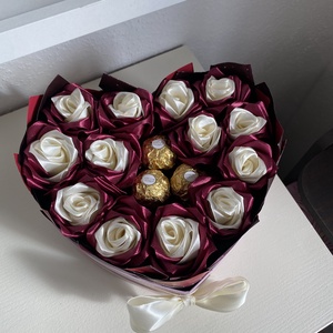 Bézs ajándék box rózsával � kézműves meglepetésdoboz, Otthon & Életmód, Virágdekoráció, Virágok, Virágbox, , MESKA