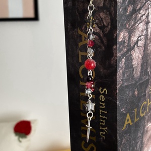 Piros fekete gyöngyös romantikus fém könyvjelző / book charm - könyv & zene - könyvjelző - Meska.hu