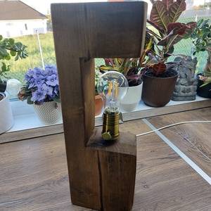 Egyedi kézzel csiszolt fa vintage stílusú asztali vagy kis álló retró fenyő lámpa - otthon & életmód - lámpa - asztali lámpa - Meska.hu