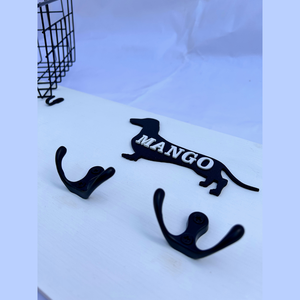 Tacskó mintás fali konzol játéktároló kosárral és póráz akasztóval (névvel kérhető) - otthon & életmód - kisállatoknak - kutyáknak - jutalomfalat tartó - Meska.hu