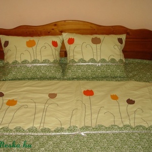 Zöld virágos ágytakaró -  - Meska.hu