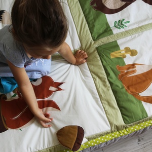 Erdő mintás játszószőnyeg babáknak 100% pamut mozgatható részekkel állatokkal, Játék & Sport, 3 éves kor alattiaknak, Játszószőnyeg, Varrás, Meska