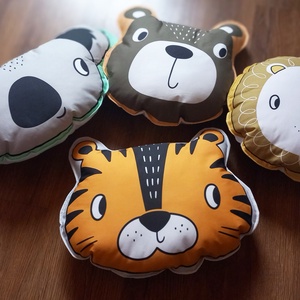 Állati jófej PÁRNA- vlasztott minta - tigris, koala, oroszlán, maci mintájú párnák gyerekeknek - otthon & életmód - babaszoba, gyerekszoba - gyerek díszpárna - Meska.hu