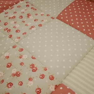 Patchwork falvédő mályva-menta színben - otthon & életmód - lakástextil - falvédő - Meska.hu