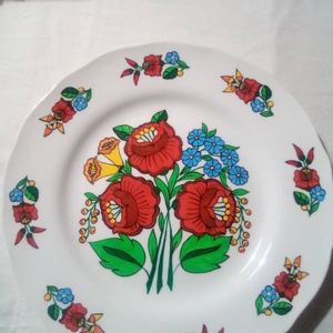 6 db porcelán tál . - otthon & életmód - konyhafelszerelés, tálalás - konyhai dekoráció - konyhai dísz - Meska.hu
