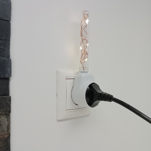 Gubanc -- Irányfény, éjjelifény csatlakozóaljzattal, melegfehér színben, párban, öt év garanciával - otthon & életmód - lámpa - hangulatlámpa - Meska.hu