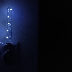 Spirál -- Irányfény, éjjelifény csatlakozóaljzattal, hidegfehér színben, párban, öt év garanciával - otthon & életmód - lámpa - hangulatlámpa - Meska.hu