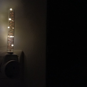 Spirál -- Irányfény, éjjelifény csatlakozóaljzattal, melegfehér színben, párban, öt év garanciával - otthon & életmód - lámpa - hangulatlámpa - Meska.hu