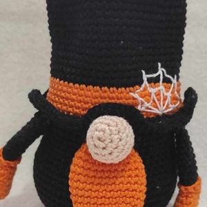Horgolt halloweeni manó - Meska.hu