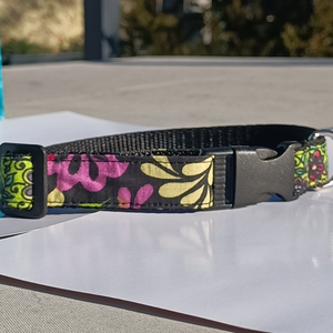 Kézzel készített mintás kutyanyakörv kistestű és kölyök kutyáknak � Neon - otthon & életmód - kisállatoknak - kutyáknak - kutya nyakörv - Meska.hu