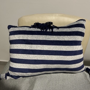 Csíkos nagy szemű párna - otthon & életmód - babaszoba, gyerekszoba - babaszoba, gyerekszoba - Meska.hu