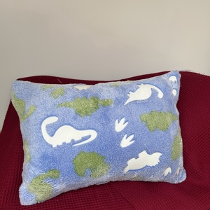 Sötétben világító dinós párna - játék & sport - plüssállat & játékfigura - plüss dínók - Meska.hu