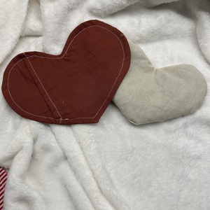 Szív alakú relax levendulás szempárna, mosható huzattal - szépségápolás - egészségmegőrzési kellékek - gyógynövénypárna - Meska.hu