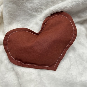 Szív alakú relax levendulás szempárna, mosható huzattal - szépségápolás - egészségmegőrzési kellékek - gyógynövénypárna - Meska.hu