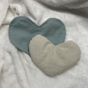 Szív alakú relax levendulás szempárna, mosható huzattal - szépségápolás - egészségmegőrzési kellékek - gyógynövénypárna - Meska.hu