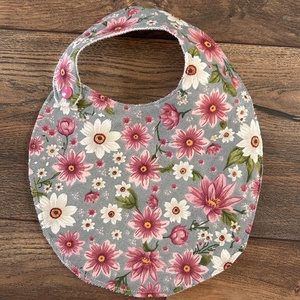 Vízhatlan virágos baba, kisgyermek előke - baba - mama - szoptatási, etetési kellékek - partedli, előke - Meska.hu