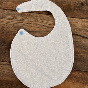 Vízhatlan virágos baba, kisgyermek előke - baba - mama - szoptatási, etetési kellékek - partedli, előke - Meska.hu