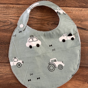 Vízhatlan autós baba, kisgyermek előke - baba - mama - szoptatási, etetési kellékek - partedli, előke - Meska.hu