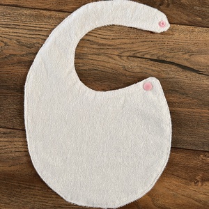 Vízhatlan virágos baba, kisgyermek előke - baba - mama - szoptatási, etetési kellékek - partedli, előke - Meska.hu