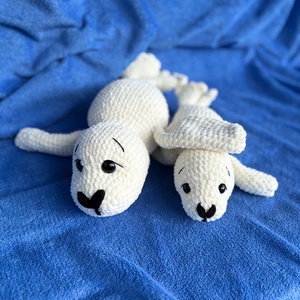 Horgolt fóka � pihe-puha zsenília amigurumi, két méretben - Meska.hu
