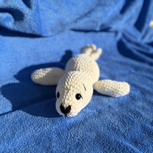 Horgolt fóka � pihe-puha zsenília amigurumi, két méretben - játék & sport - plüssállat & játékfigura - más figura - Meska.hu