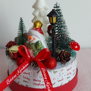 Hóemberes karácsonyi doboz asztaldísz - karácsony - adventi díszek - adventi asztaldísz - Meska.hu