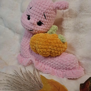 Horgolt plüss csiga tök házikóval - játék & sport - plüssállat & játékfigura - csiga - Meska.hu Horgolt plüss csiga tök házikóval - játék & sport - plüssállat & játékfigura - csiga - Meska.hu