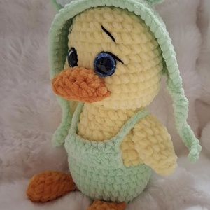 Horgolt plüss kacsa békás sapiban - játék & sport - plüssállat & játékfigura - más figura - Meska.hu Horgolt plüss kacsa békás sapiban - játék & sport - plüssállat & játékfigura - más figura - Meska.hu