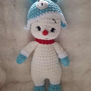 Horgolt plüss hóember nyuszis sapiban, Játék & Sport, Plüssállat & Játékfigura, Más figura, Horgolás, MESKA