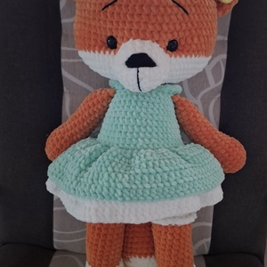 Óriás horgolt plüss rókalány - Meska.hu