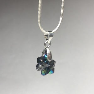 Swarovski Scarabeus Green 925 Sterling Ezüst nyaklánc medállal, Ékszer, Nyaklánc, Medálos nyaklánc, Ékszerkészítés, Gyöngyfűzés, gyöngyhímzés, Meska