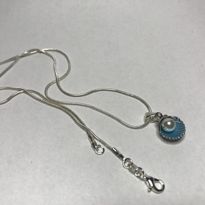 Ezüst 925 nyaklánc kék színű kagyló medállal - ékszer - nyaklánc - medálos nyaklánc - Meska.hu