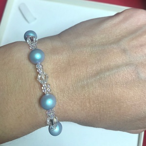 Swarovski Iridescent Light Blue gyöngy karkötő kék, crystal AB mágneskapoccsal - ékszer - karkötő - gyöngyös karkötő - Meska.hu