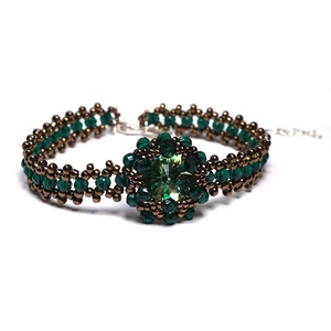 Swarovski Green egyedi különleges ékszer 925 ezüst lánccal - ékszer - karkötő - gyöngyös karkötő - Meska.hu