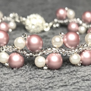 Swarovski gyöngy karkötő, fehér, rózsaszín, kék, strassz máneskapocs, 925 Ezüst lánchosszabbító - ékszer - karkötő - gyöngyös karkötő - Meska.hu