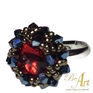 Swarovski gyűrű Piros, Metallic Blue Egyedi nikkelmentes, jegygyűrű - ékszer - gyűrű - többköves gyűrű - Meska.hu