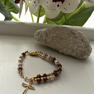 Karkötő - ékszer - karkötő - karkötő medállal - Meska.hu