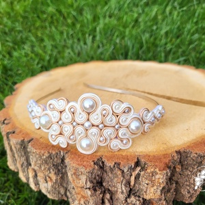 Jázmin törtfehér csupagyöngy kézműves sujtás hajráf, Esküvő, Hajdísz, Hajpánt, Gyöngyfűzés, gyöngyhímzés, Varrás, MESKA